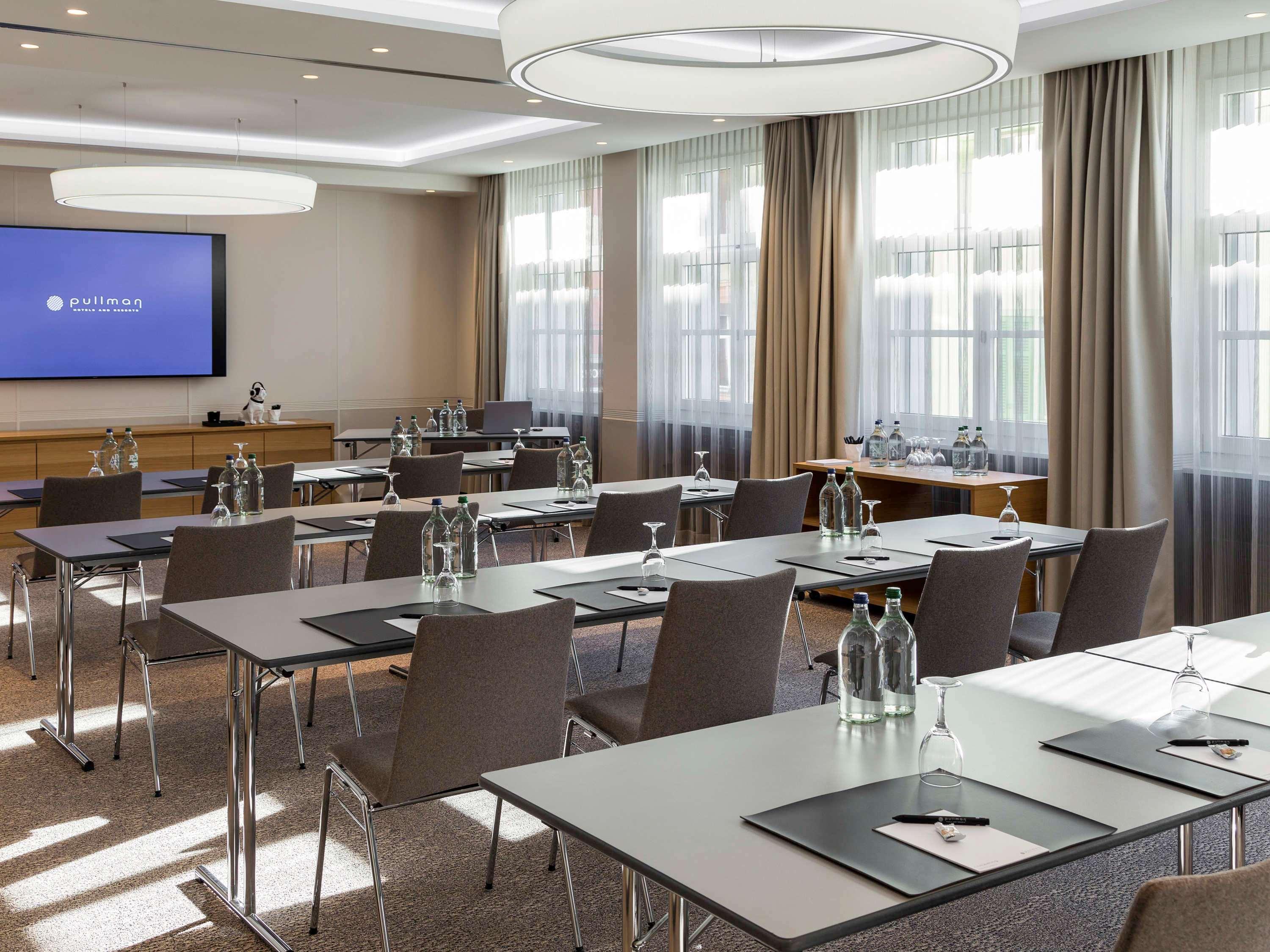 Pullman Basel Europe Ξενοδοχείο Εξωτερικό φωτογραφία