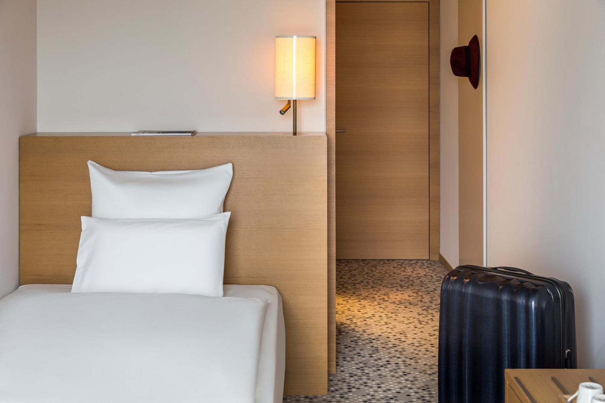 Pullman Basel Europe Ξενοδοχείο Δωμάτιο φωτογραφία